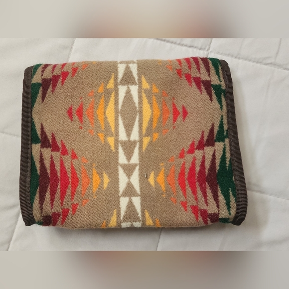 Pendleton Wool Makeup Bag - Picture 4 of 5